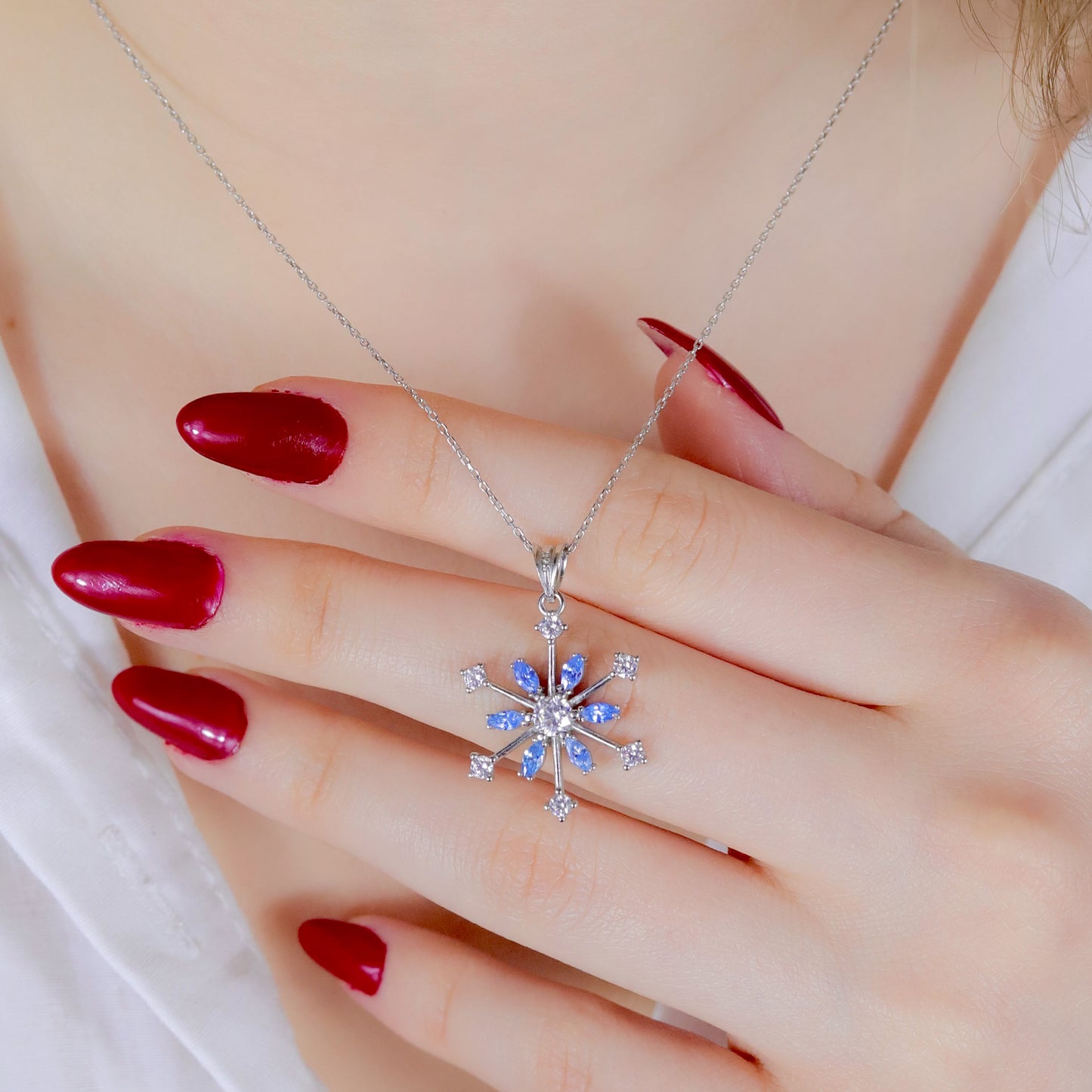 925 Sterling Silver Snowflake Necklace with Aquamarine Stone